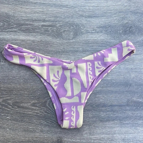 Rip Curl New Wave Fixed Tri Bikini Top & Hi Leg Skimpy Bottoms, violet - Picture 8 of 15
